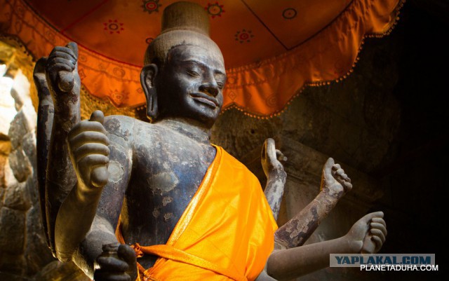 Анкор-Ват, Камбоджа - самый большой храм в мире