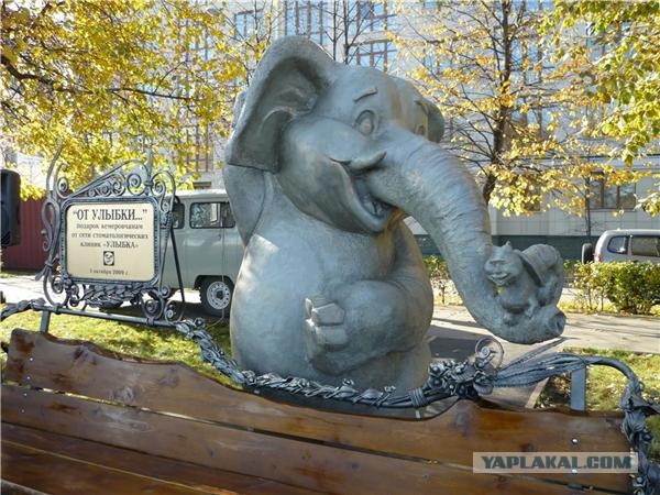 Необычные статуи мира