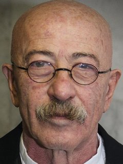 Сегодня свой День рождения отмечает Александр Розенбаум