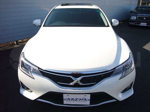 Toyota показала обновленную Camry