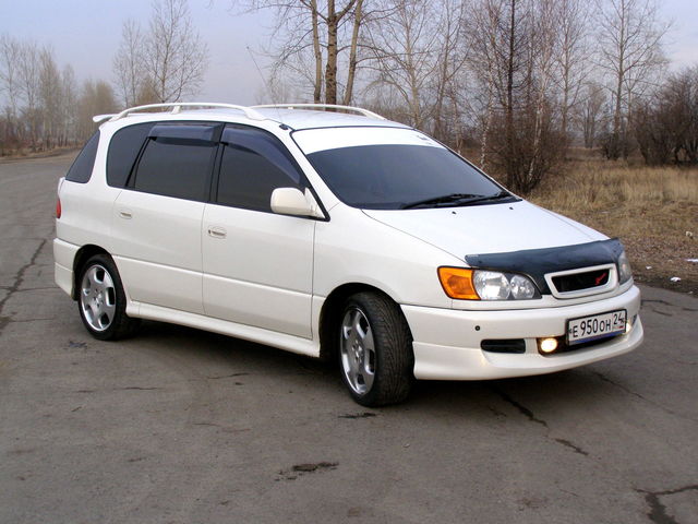 Второй триумф Ли Якокки и первый минивэн в истории: рождение Dodge Caravan