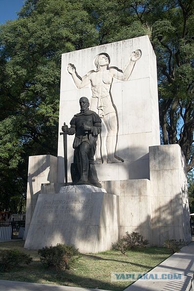 У гроба Папы Иоанна Павла II