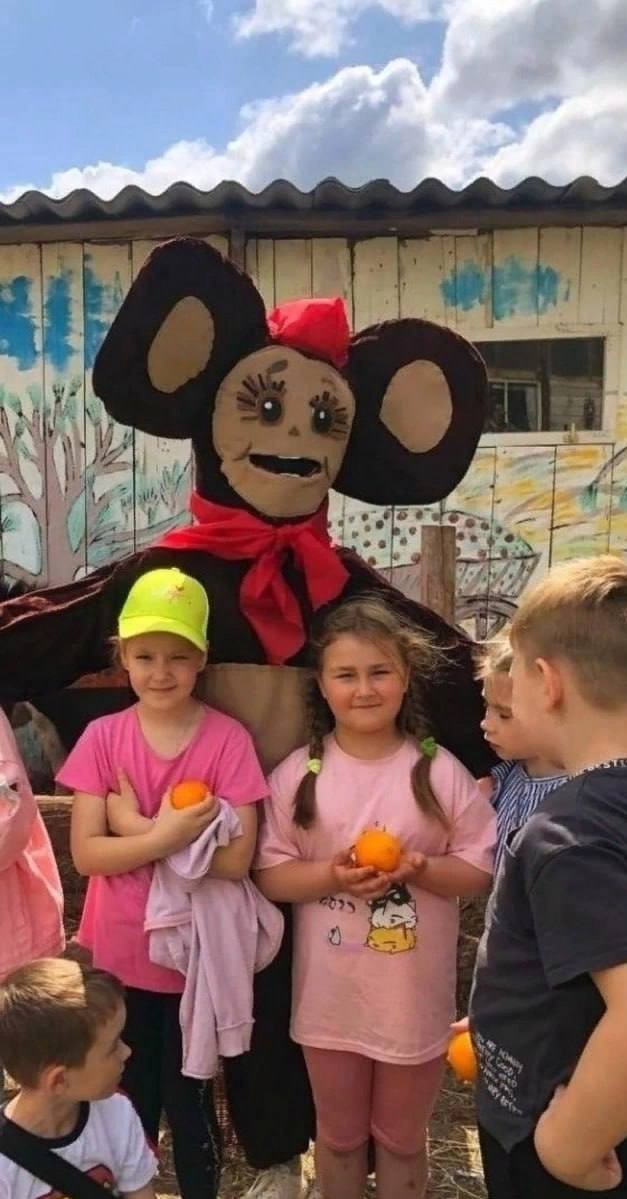 «Хаги-ваги отдыхает»: жуткого Чебурашку пригласили на детский праздник в Ульяновской области