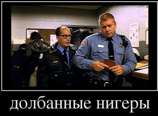 В США автомобиль на огромной скорости влетел во двор дома и чуть не убил маленьких детей у бассейна