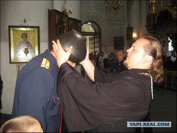 Разбегайся отроки, патриарх несется.