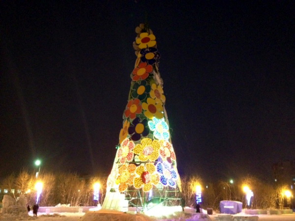Рейтинг «самых ужасных» рождественских ёлок