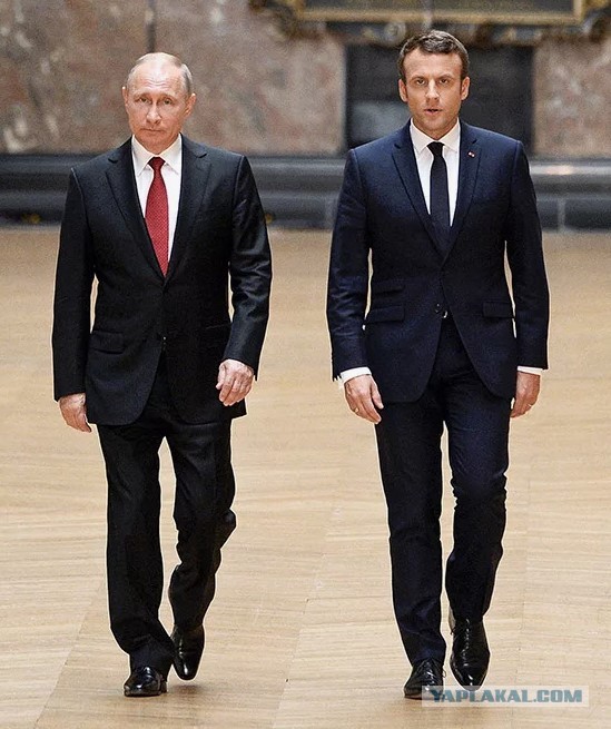 Макрон шатает Путина