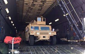 Внедорожники Humvee из США прибыли в Украину