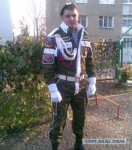 Американец вернулся с войны.