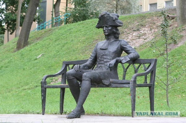 Необычные статуи мира