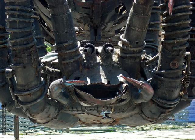 Самые необычные памятники Еревана