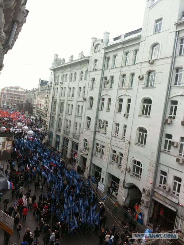 Активисты Антимайдан напали на оппозицию в Москве