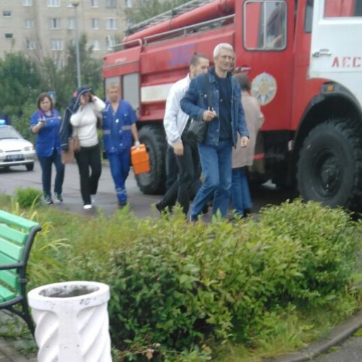 В Ивантеевке школьник принес в школу 5 взрывпакетов, устроил стрельбу и напал на учителя