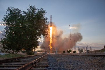 Грузовой корабль Прогресс МС-15 выведен на орбиту