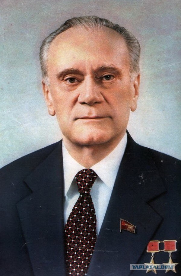 Николай Тихонов - нищий премьер