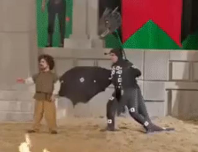 Совершенно непонятно, как можно сниматься в фильмах с серьезным выражением лица