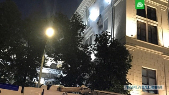 В здании Центробанка в Москве произошел взрыв