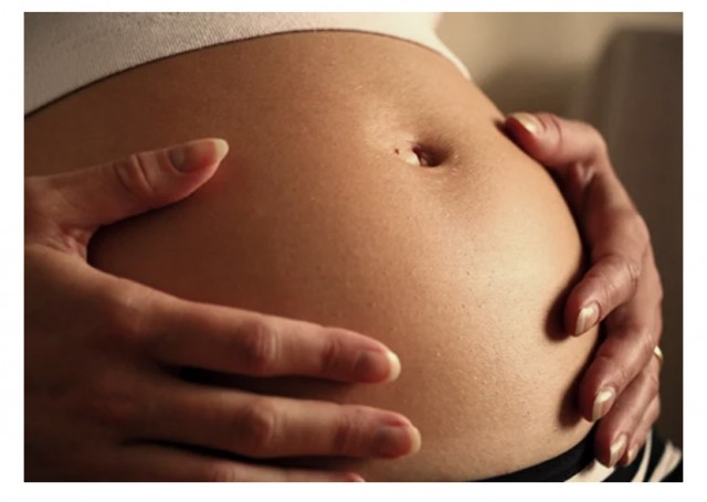 В США более 80% беременностей после вакцинации на начальном сроке завершились выкидышами