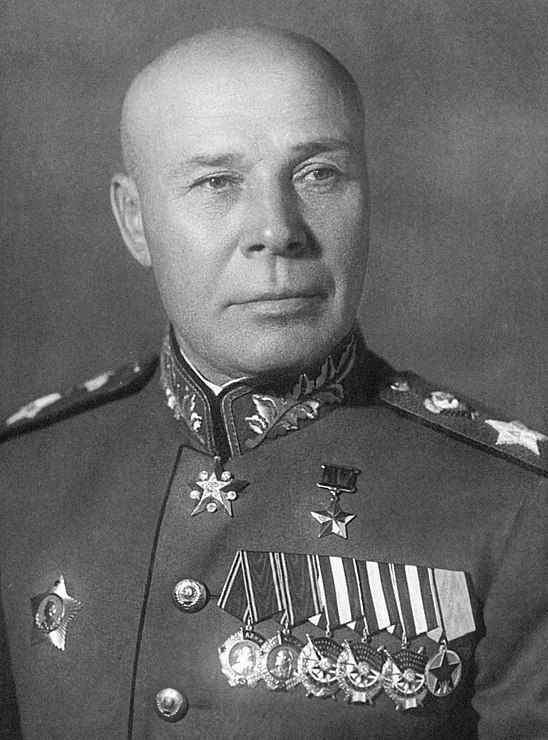 Хозяйство у жениха маленькое, жену не найдет!