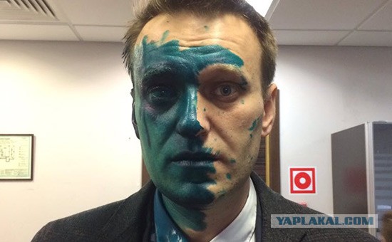 В Москве неизвестные напали на известную блогершу Дарью Зотееву – "Инстасамку". Девушку облили зелёнкой
