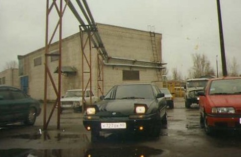 Икона стиля. Вспоминаем популярные авто со «слепыми» фарами