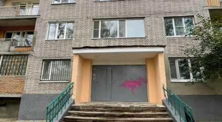В Пензе ухажер убил несовершеннолетнюю девушку: он столкнул любимую в лестничный пролет