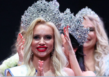 Белоруску признали самой красивой женщиной в мире на конкурсе Mrs Globe