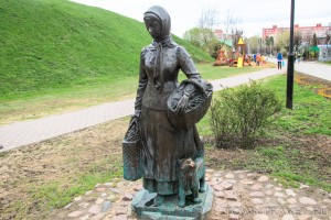 В Нововоронеже открыли новый памятник Аленке