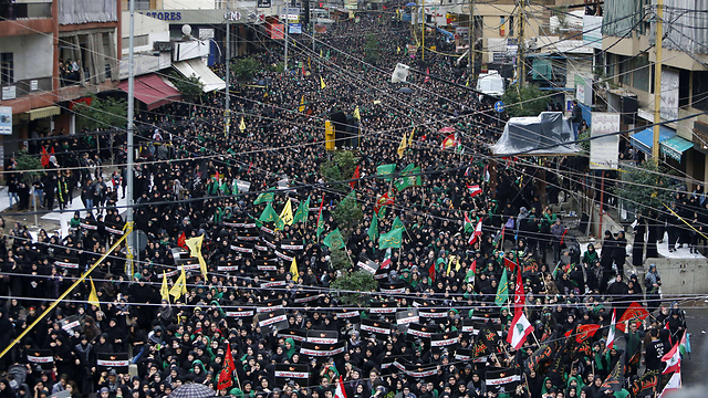 И с ЭТИМИ людьми надо ТОЛЕРАНТНОСТЬ проявлять? 18+