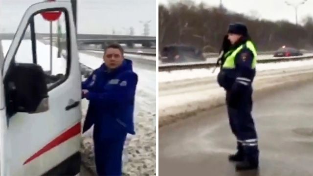 Скорая в пробке