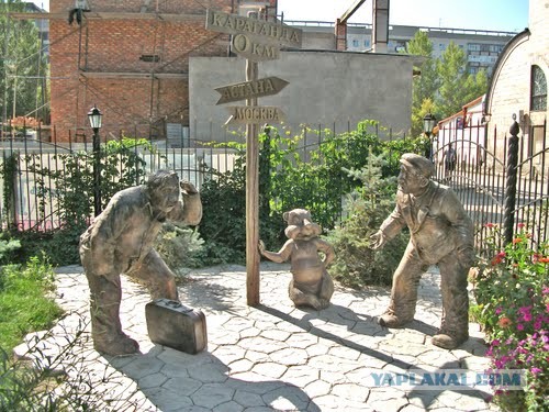 Необычные статуи мира