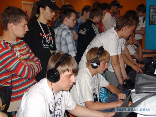 Как мы чемпионат по Counter-Strike запилили