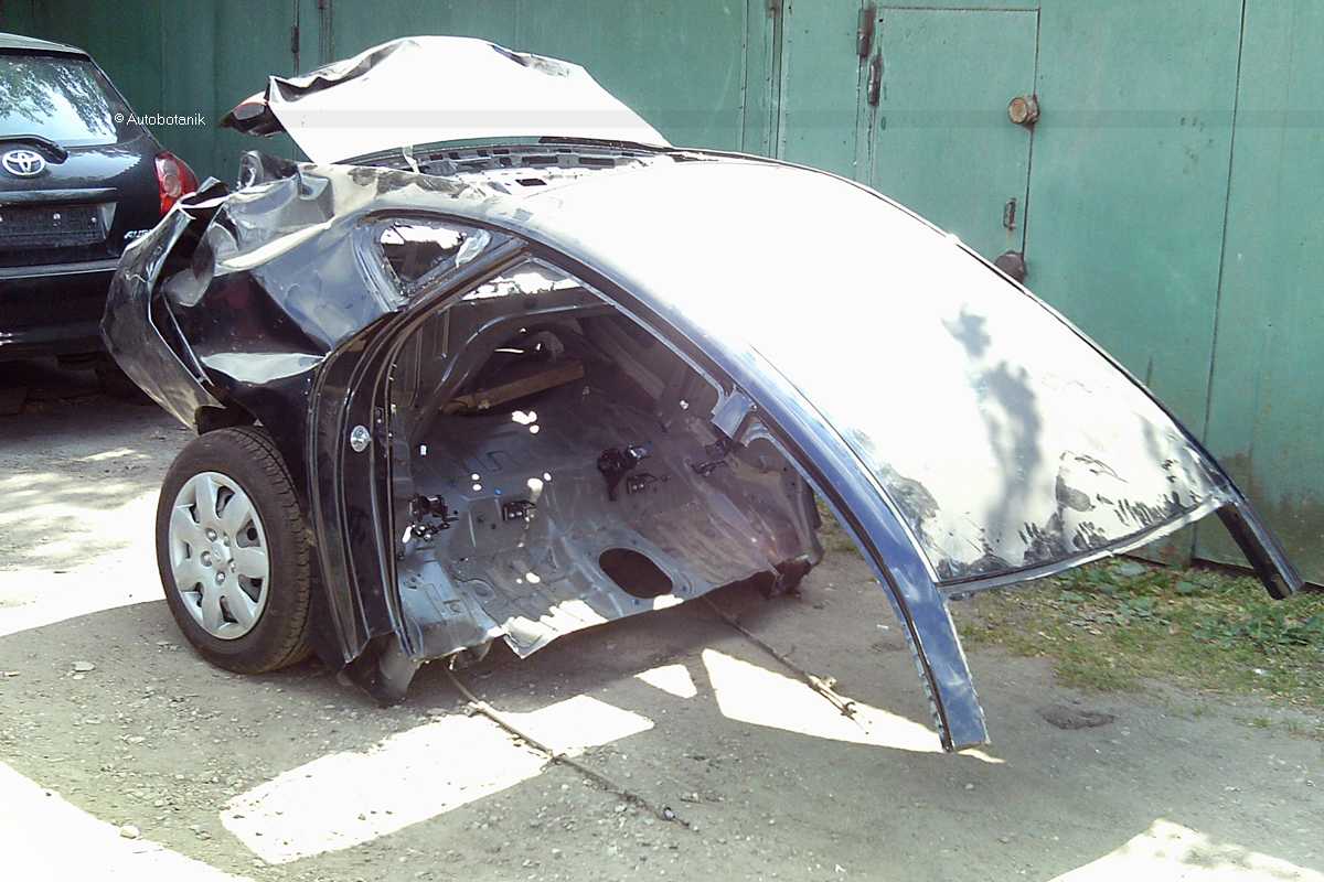 тотальная машина. машины после дтп не подлежащие восстановлению. в каких случаях автомобиль не подлежит восстановлению после дтп. восстановлению не подлежит. не подлежит восстановлению после дтп.