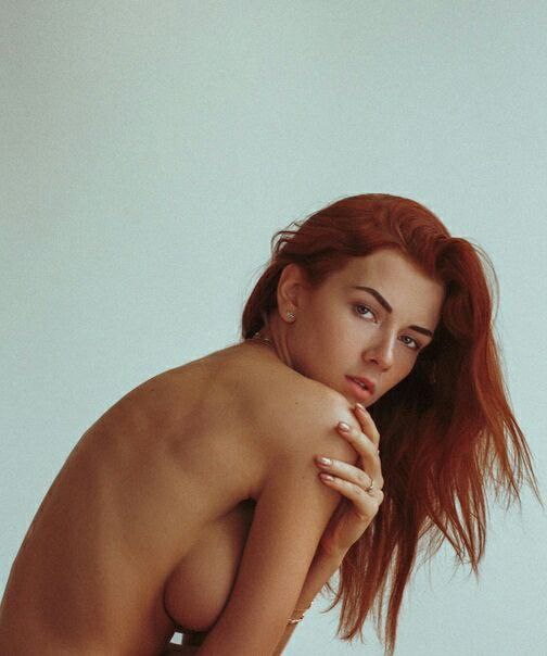 Фотокарточки с девушками