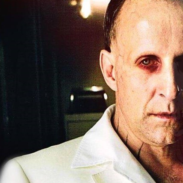 Петер стормаре люцифер. Том уэйтс воображариум доктора парнаса. Петер стормаре константин повелитель тьмы. Легенда (legend), 1985. Константин повелитель тьмы люцифер.