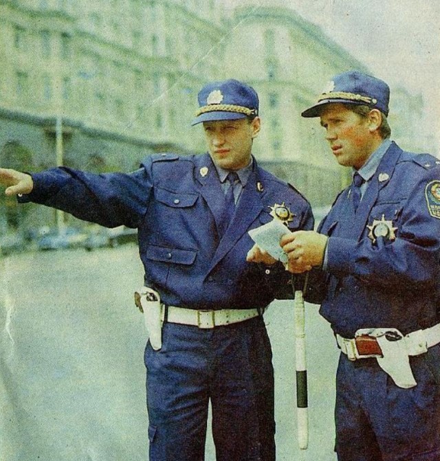 Не плачь. Это ностальгия в глаз попала