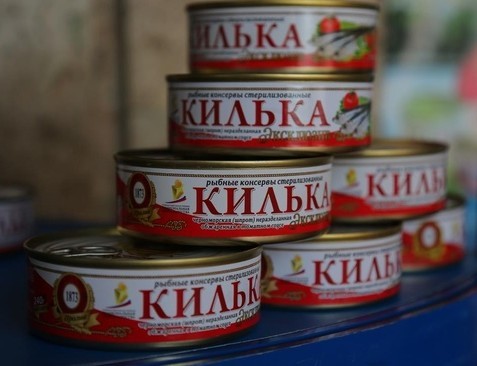 Кто-то сейчас вообще покупает рыбные консервы?