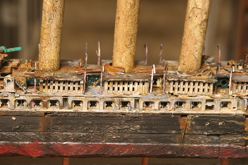 Модели древних судов из вторсырья