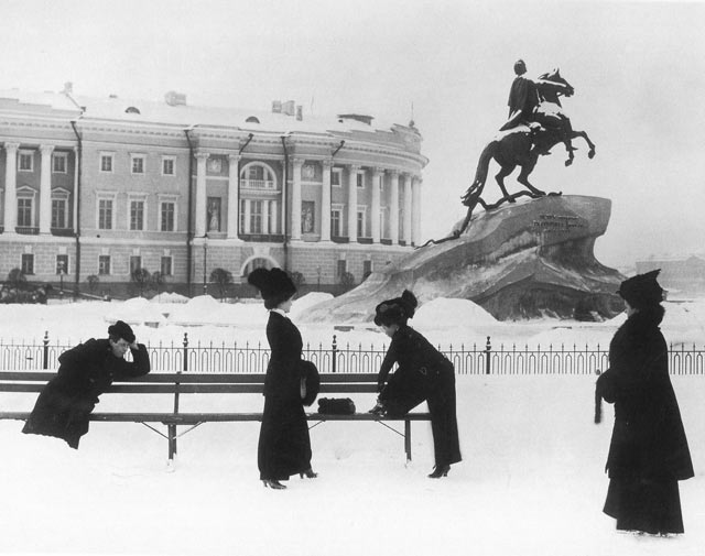 Коллекция редких старых фотографий Петербурга