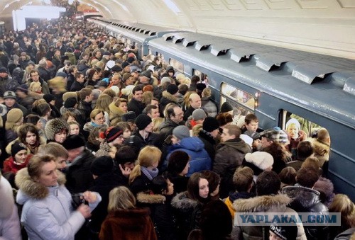 Прокуратура Москвы предупреждает, что одновременное прибытие к избирательным участкам может быть уголовным преступлением