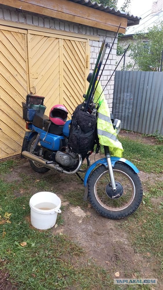 Мотоциклы в деревне