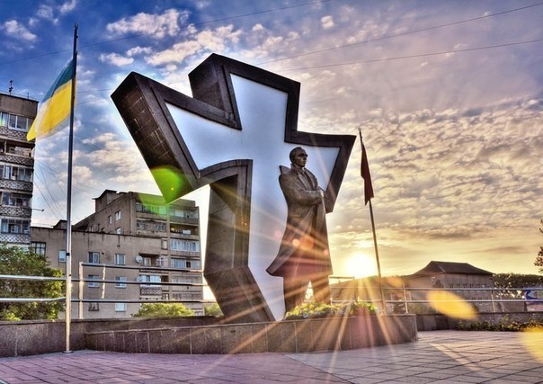За что отгреб Тегминатог Луценко