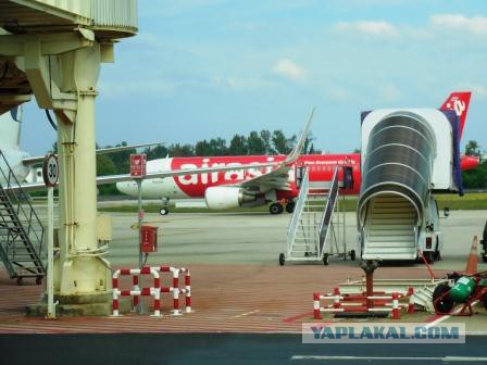 Пропал самолет малазийской авиакомпании AirAsia