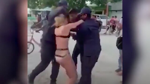Туристку арестовали на Мальдивах из-за бикини