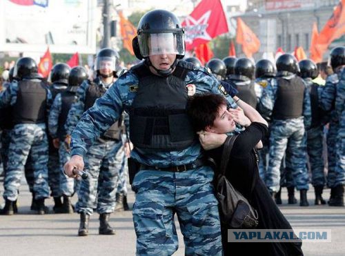 Следствие оправдало полицейского, застрелившего безоружного подозреваемого в США