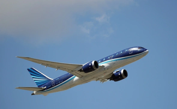 Azerbaijan Airlines приостановила рейсы в 7 городов России