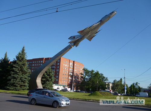 20 самых интересных авиапамятников