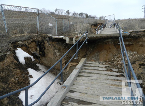 В Тольятти обрушилась лестница стоимостью 2.5 ахулиарда