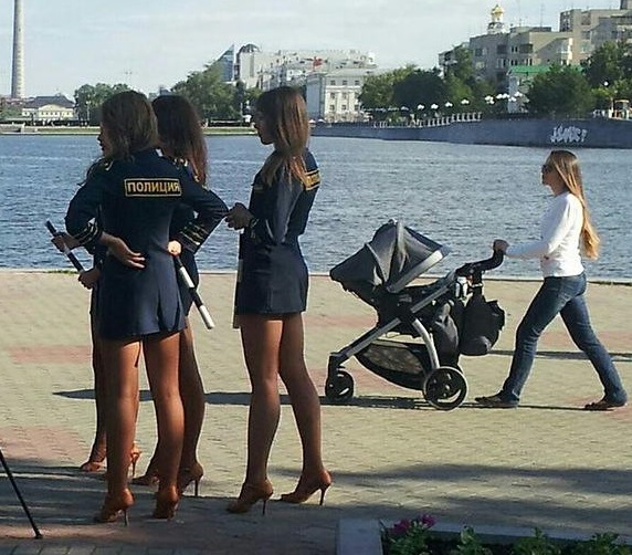 Приятные девушки из сети