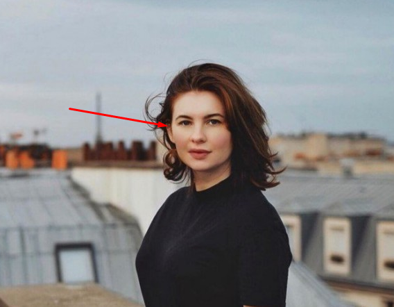 Смешная ушастая девочка из “Ералаша” превратилась в роковую красотку